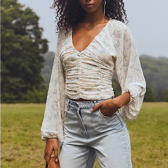 Free People New Final Rose Blouse in Vintage Combo Cream Blue S - Picture 1 of 9